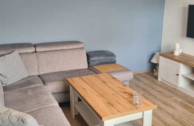 Vacation apartment/apartment for 2 guests with 110m² in Westoverledingen (295602)