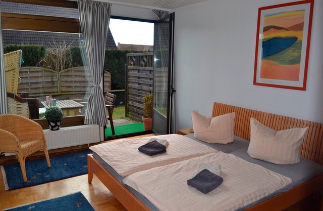 Vacation apartment/apartment for 3 guests with 50m² in Fehmarn OT Burg (25905)
