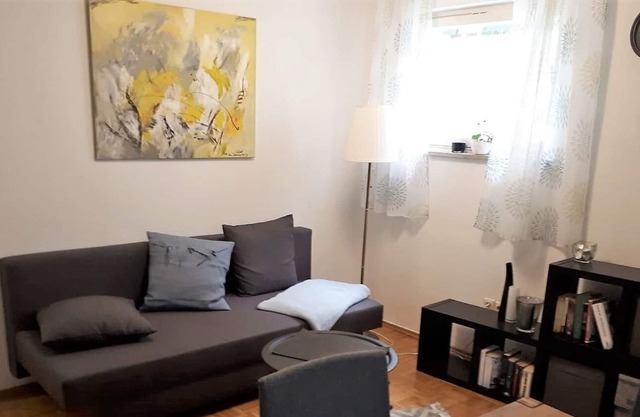 Vacation apartment/apartment for 3 guests with 40m² in Friedrichshafen (165479)