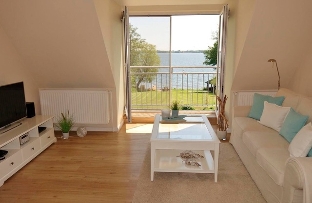 Vacation apartment/apartment for 5 guests with 50m² in Klein Wittensee (1077)