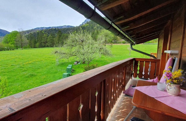 Vacation apartment 3 Watzmann for 1-4 persons, approx. 82 m², 2 bedrooms, shower/WC, extra WC, bathroom