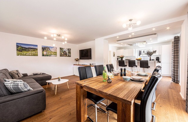 Vacation apartment Untersberg for 1-6 pers., 110m², 3 bedrooms with terrace