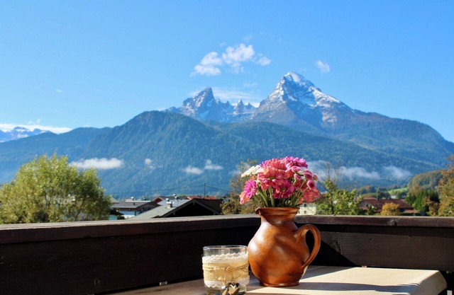 Vacation apartment Watzmannblick, 1-5 pers. 80m², 2 bedrooms, shower/WC, bathroom