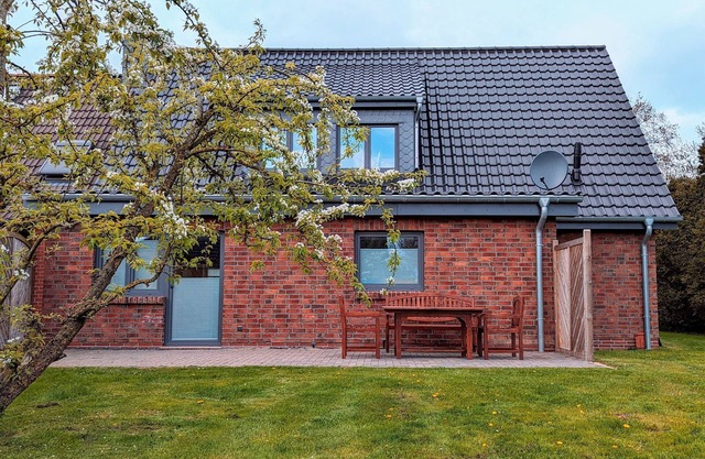 Vacation apartment/apartment for 2 guests with 71m² in Friedrichskoog (247722)