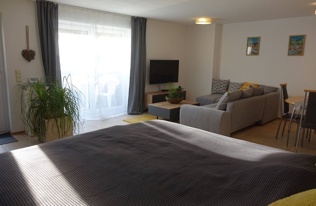 Vacation apartment/apartment for 4 guests with 65m² in Gaukönigshofen (161101)