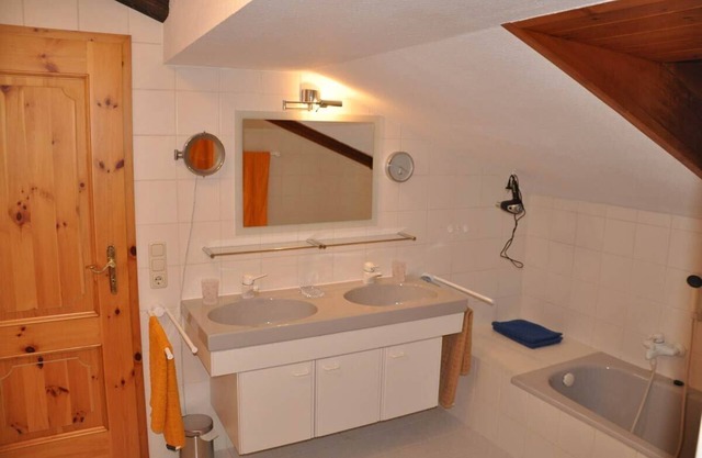 Vacation apartment Watzmannblick 72sqm 2-4 pers.