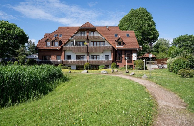 Vacation apartment 11 with balcony in Landhaus Pönitz am See