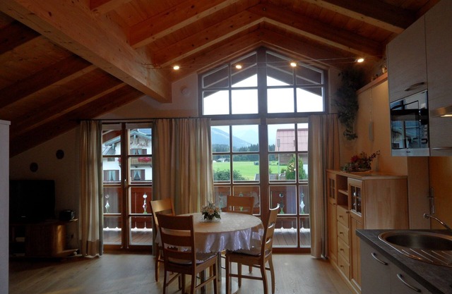 Vacation apartment at the Fegg with sunny west-facing balcony, 2 bedrooms and kitchenette