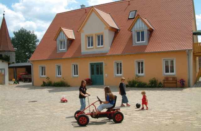 Vacation apartment (1st floor) at the Ferienhof an der Stadtmauer Merkendorf