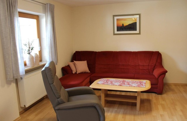 Vacation apartment (60sqm) with balcony for up to 5 people