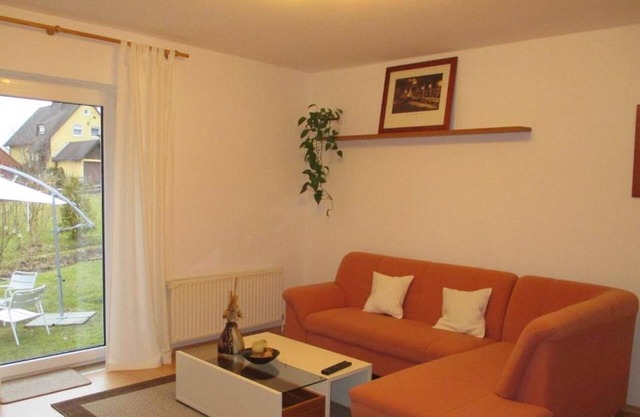Vacation apartment 75m2 for 5 people with garden