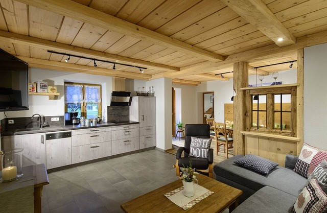 Vacation apartment 88 sqm, Kienberg, balcony, kitchen, 2 bedrooms, living room/bedroom