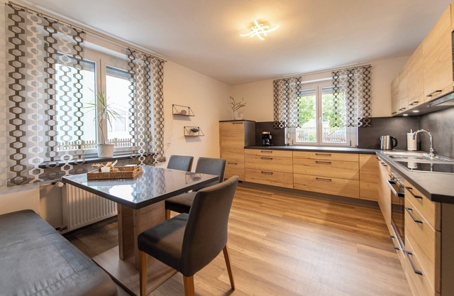 Vacation apartment 90sqm on the first floor with conservatory