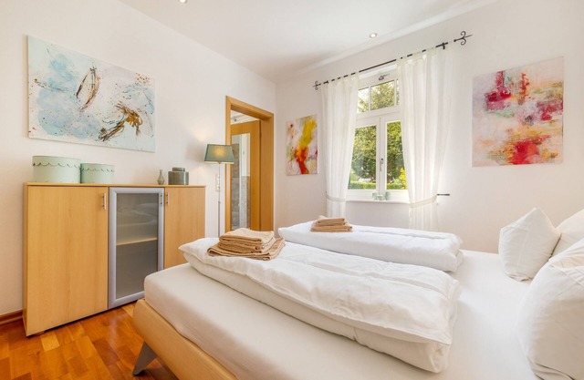 Vacation apartment/apartment for 6 guests with 100m² in Garz/Rügen (295239)