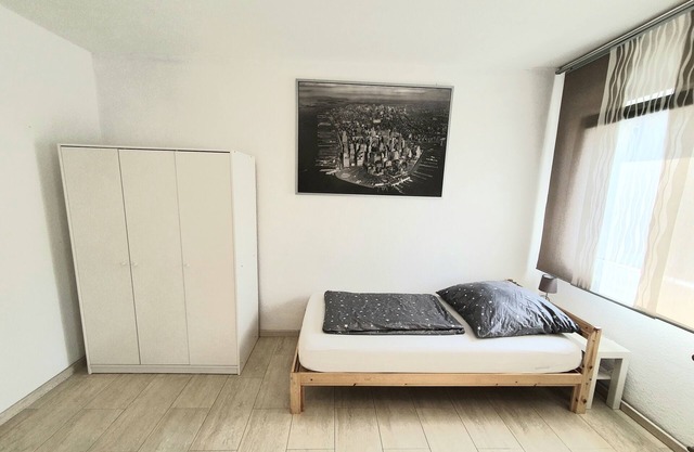 Vacation apartment/apartment for 6 guests with 67m² in Oberhausen (160884)