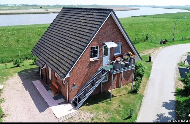 Vacation apartment/apartment for 4 guests with 60m² in Oldenswort (122387)