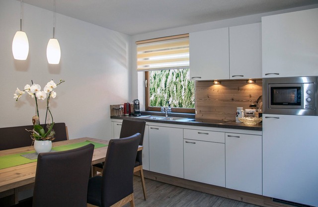Vacation apartment/apartment for 8 guests with 88m² in Kaunertal (60625)