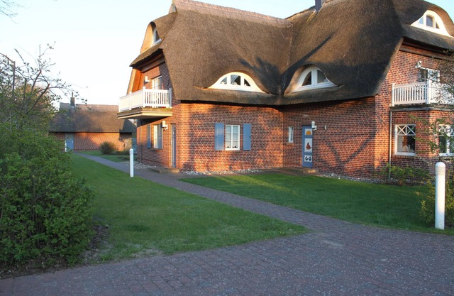 Vacation apartment/apartment for 4 guests with 90m² in Dierhagen (93642)