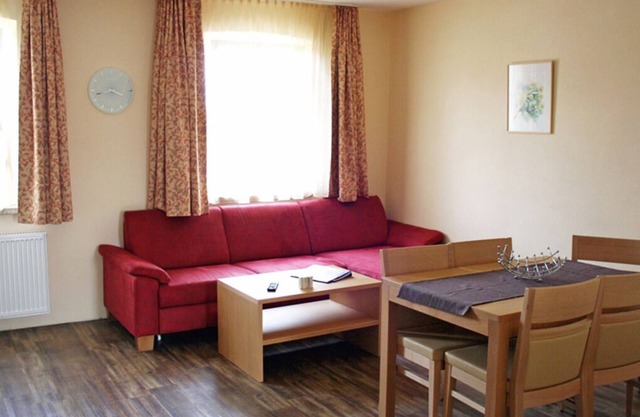 Vacation apartment/apartment for 4 guests with 58m² in Colmberg (177312)
