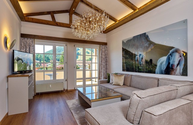 Vacation apartment/apartment for 6 guests with 110m² in Seefeld (58817)