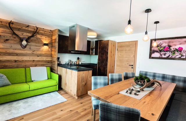 Vacation apartment/apartment for 10 guests with 140m² in Wagrain (270107)