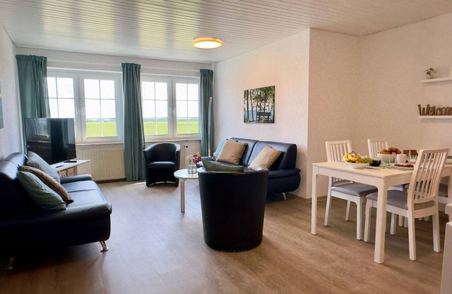 Vacation apartment/apartment for 4 guests with 68m² in Fehmarn (92215)