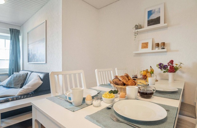 Vacation apartment/apartment for 4 guests with 64m² in Fehmarn (76369)
