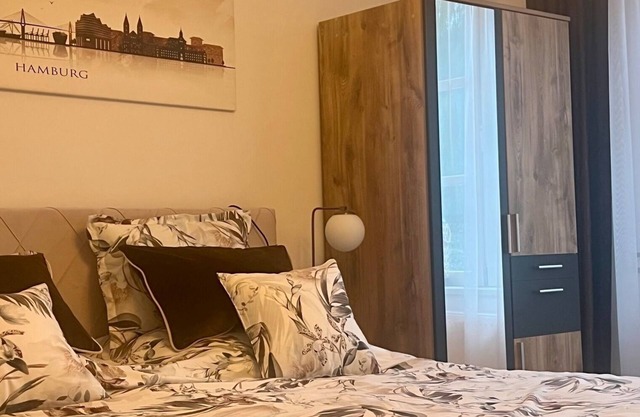 Vacation apartment/apartment for 7 guests with 90m² in Hamburg (172113)