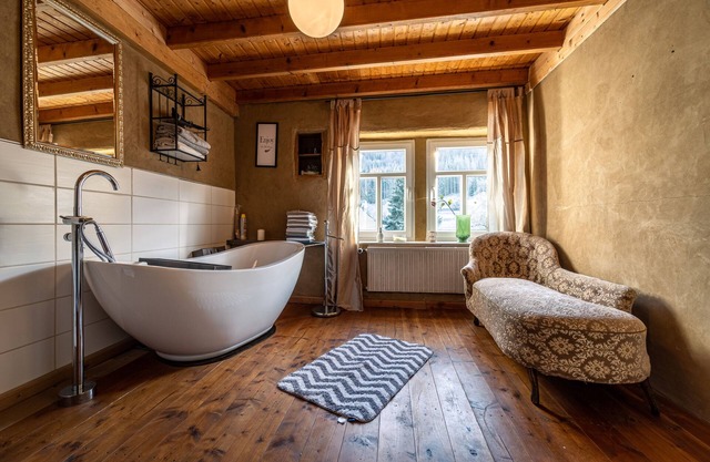 Vacation apartment/apartment for 6 guests with 140m² in Hausten (163291)