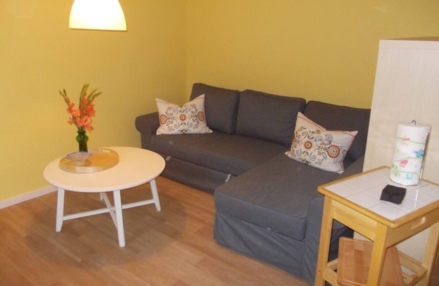 Vacation apartment/apartment for 2 guests with 40m² in Marlow (93355)