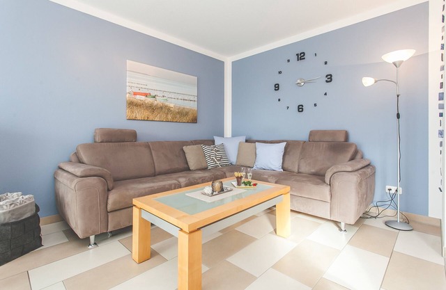 Vacation apartment/apartment for 6 guests with 73m² in Zingst (71390)