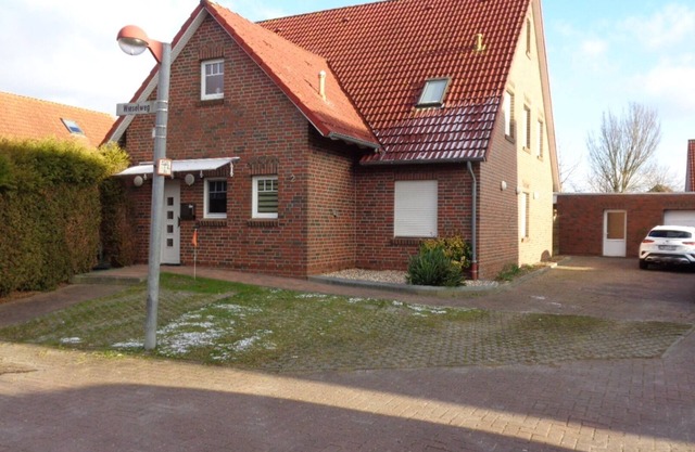 Vacation apartment/apartment for 4 guests with 100m² in Emden (248049)