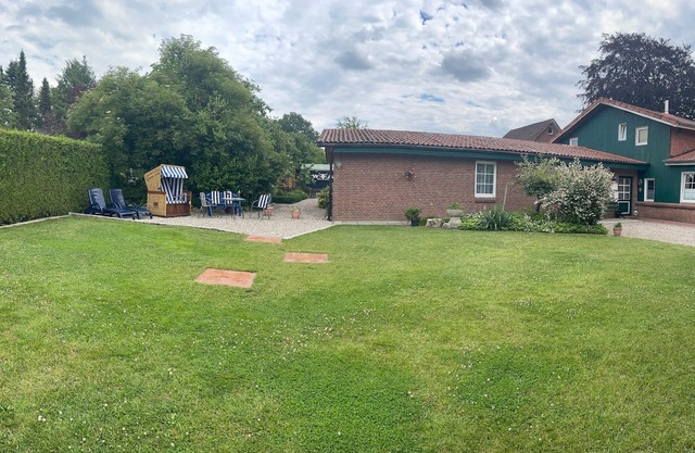 Vacation apartment/apartment for 6 guests with 110m² in Haale (16198)