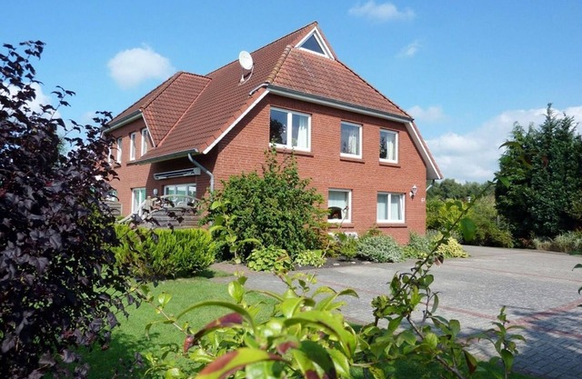 Vacation apartment/apartment for 4 guests with 70m² in Hesel (170418)