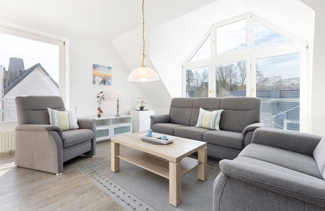 Vacation apartment/apartment for 4 guests with 85m² in Laboe (294426)