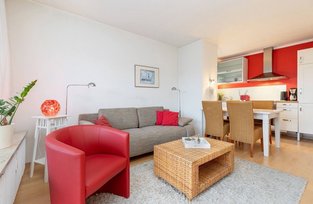 Vacation apartment/apartment for 4 guests with 60m² in Laboe (294432)
