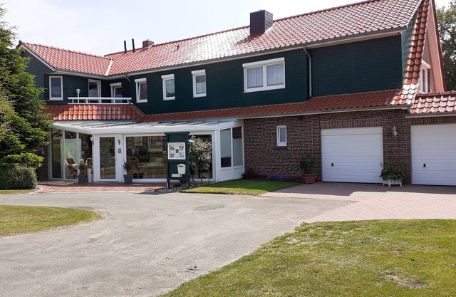 Vacation apartment/apartment for 4 guests with 80m² in Utarp (93687)