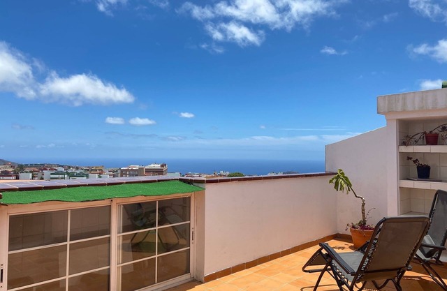 Vacation Apartment 'Ático La Laguna' with Private Terrace, Balcony and Wi-Fi