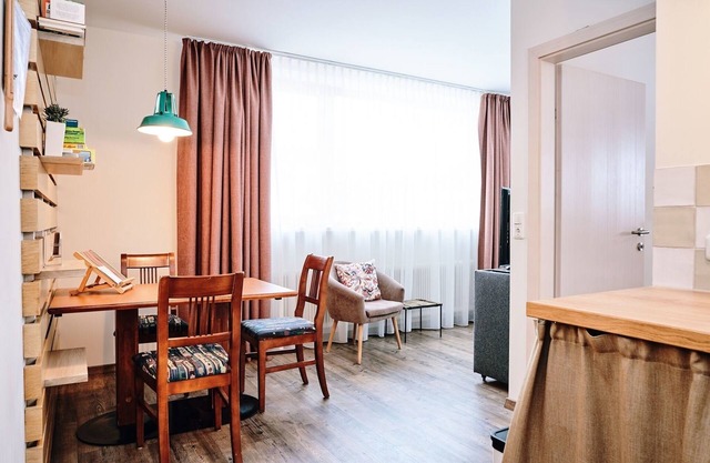 Vacation apartment/apartment for 4 guests with 58m² in Hinterbichl (76303)