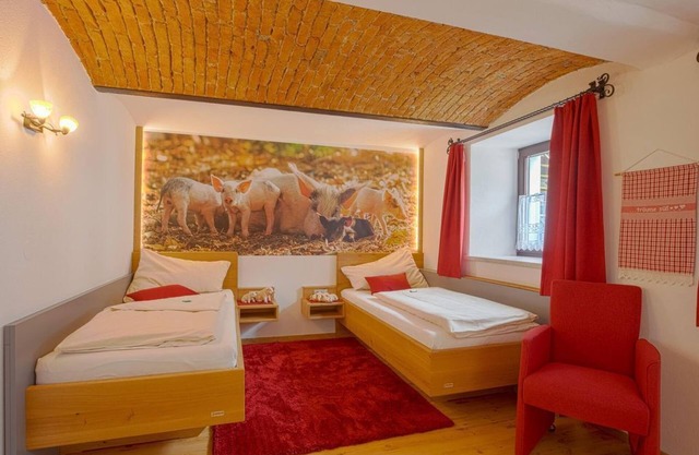 Vacation apartment "Schweinchenwohnung" - relaxation and time out at the goat farm for