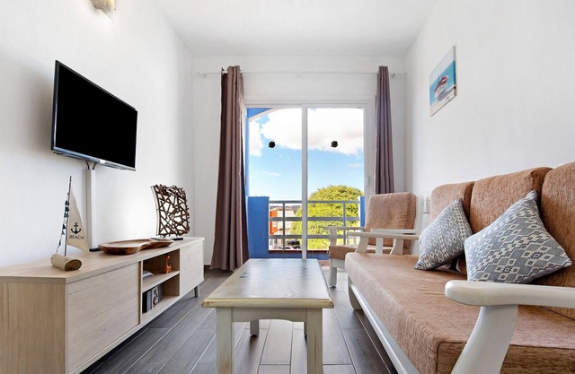 Vacation Apartment 'Buena Fuerte Apartamentos Marino' with Sea View, Shared Terrace and Wi-Fi