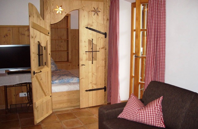 Vacation apartment Bavaria 62 sqm up to 5 persons, 2 sleeping cabins, 3 bedrooms, balcony