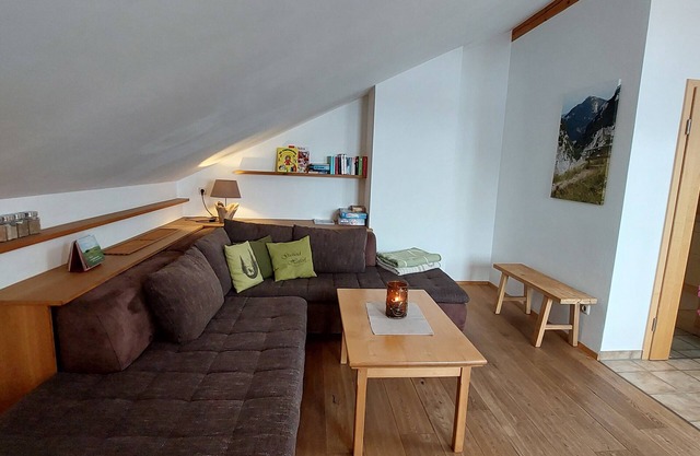 Vacation apartment Holzmaier, 58 sqm with two bedrooms and balcony