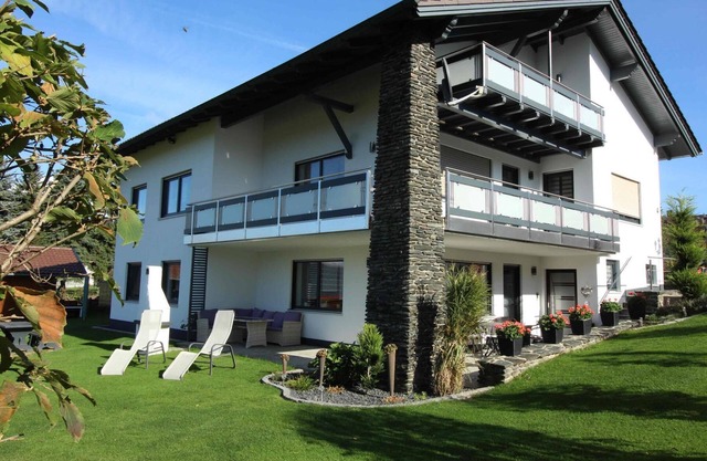 Vacation apartment (94sqm) with terrace in a quiet location