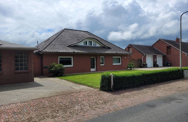 Vacation apartment with garden in Drochtersen