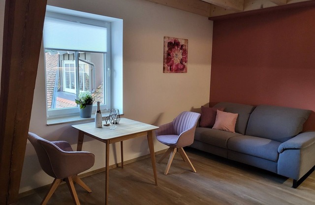Vacation apartment 3 with comfortable box-spring bed
