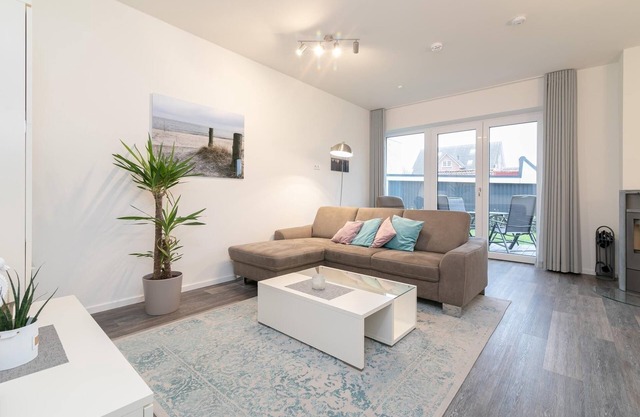 Vacation apartment/apartment for 4 guests with 77m² in Kellenhusen (287054)