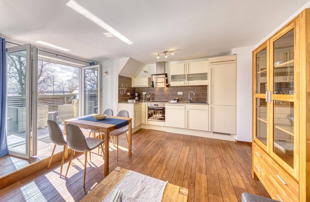 Vacation apartment on 2 floors with Müritz view and balcony