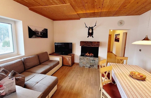 Vacation apartment for 6 to 10 people