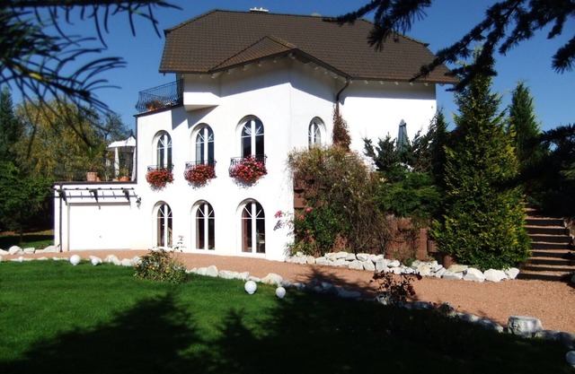 Vacation apartment Gagat "Villa Edelstein"